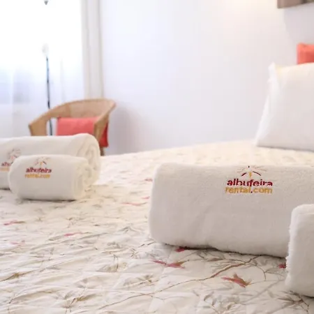 アパート Coral By *