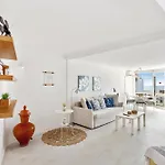 Apartament Coral By *