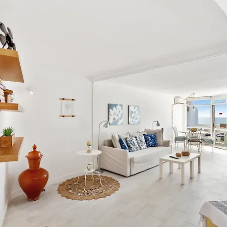 Apartment Coral By *