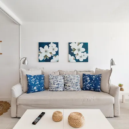 Apartment Coral By *